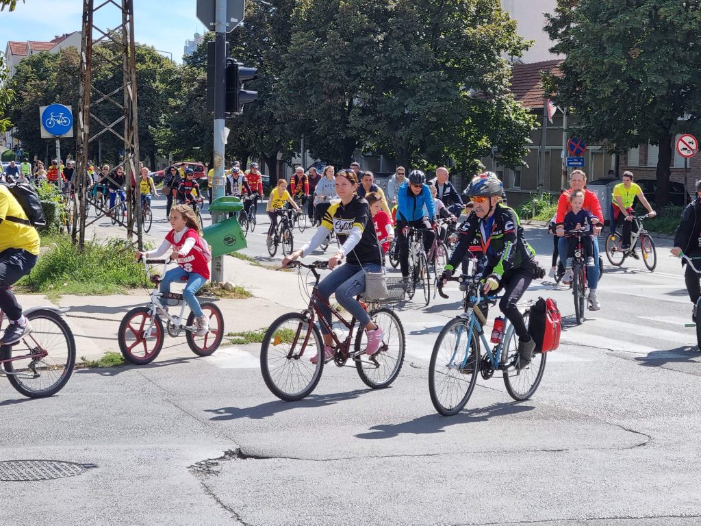 Biciklijada 04 u Pančevu, 24. septembar 2022. — fotografija 9