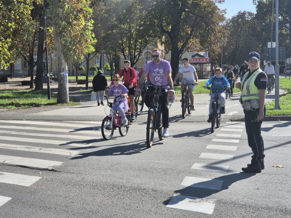 Biciklijada 06 u Pančevu, 12. oktobar 2024. — fotografija 11